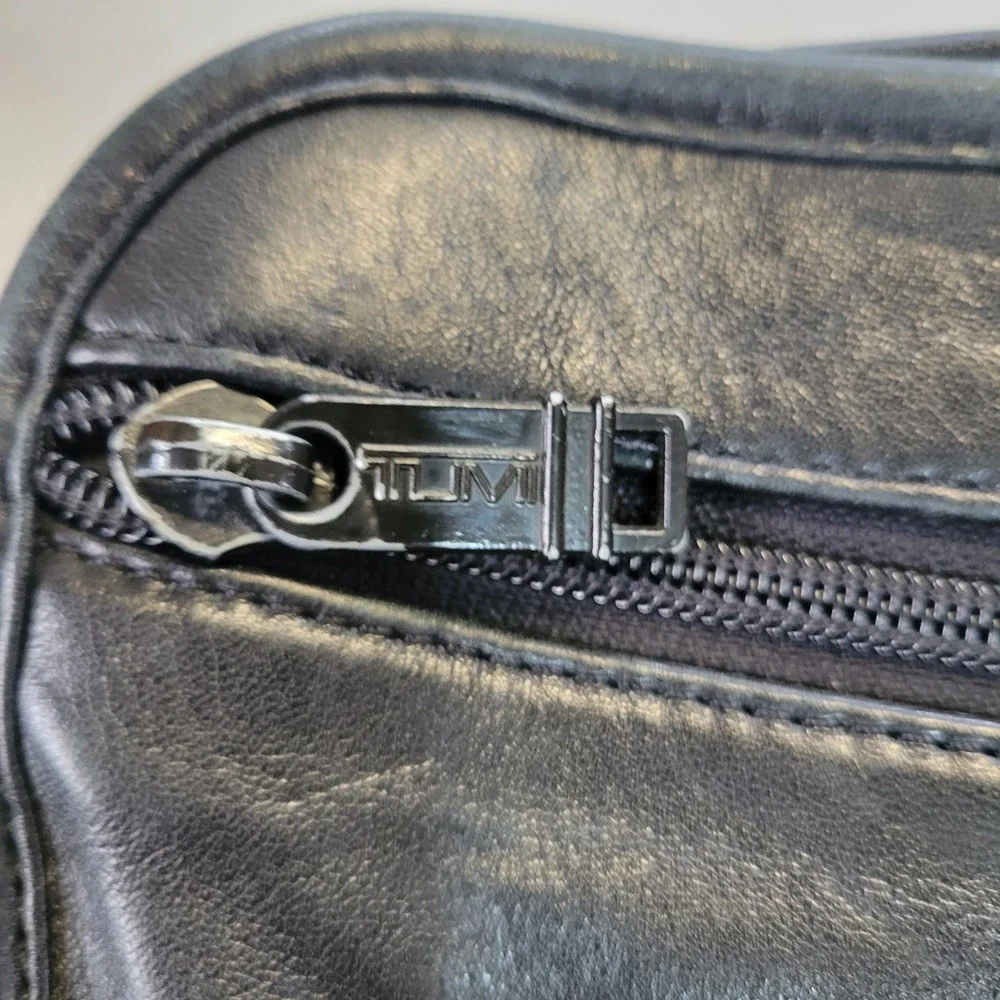 Tumi Black Leather Laptop Bag Briefcase Travel Bag 17x14 - Picture 13 of 14